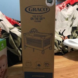 Graco Pack 'nPlay OntheGo Playard,Folding Bassinet